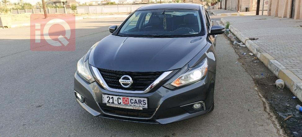 نيسان ألتيما